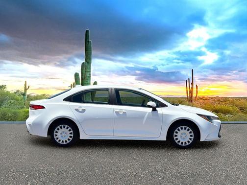 Ice 2023 Toyota Corolla LE