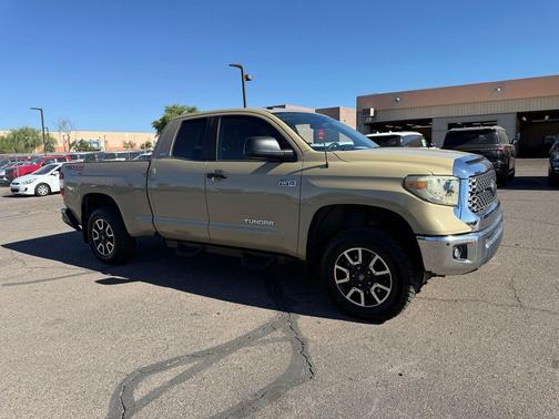 Quicksand 2018 Toyota Tundra SR5