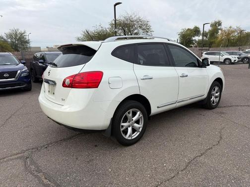 2011 Nissan Rogue SV