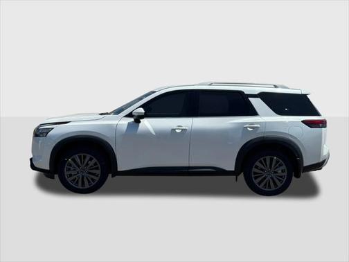 2025 Nissan Pathfinder SL FWD