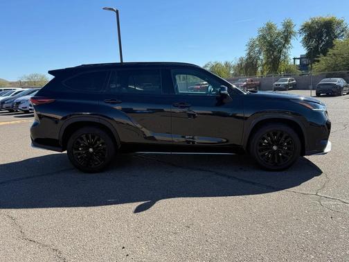 2024 Toyota Highlander XSE