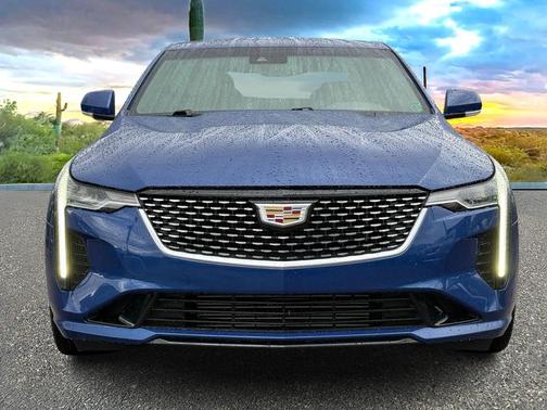 2023 Cadillac CT4 Luxury