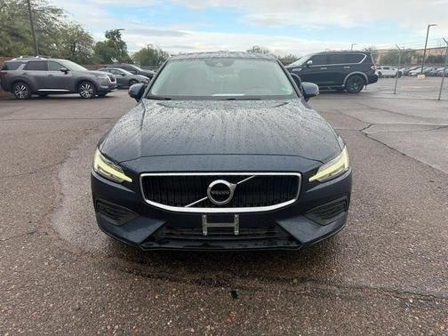 2020 Volvo S60 T6 Momentum