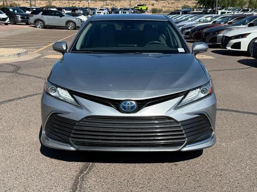 2022 Toyota Camry Hybrid XLE