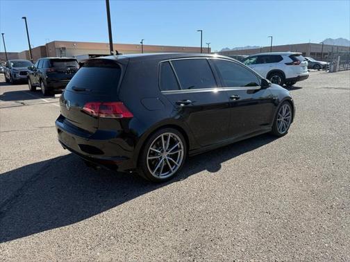 2017 Volkswagen Golf R 2.0T DSG