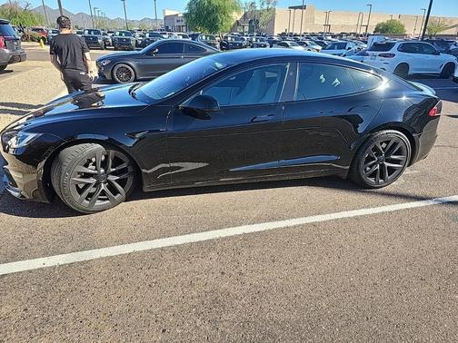 2021 Tesla Model S Plaid