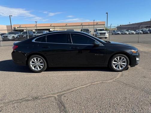 2022 Chevrolet Malibu FWD LT