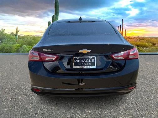 2022 Chevrolet Malibu FWD LT