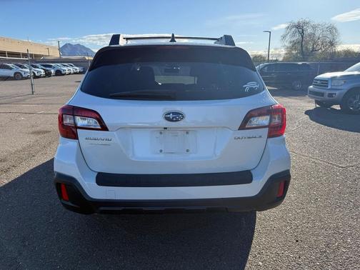 2018 Subaru Outback 2.5i Premium