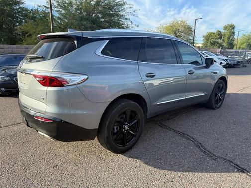 2023 Buick Enclave Essence FWD