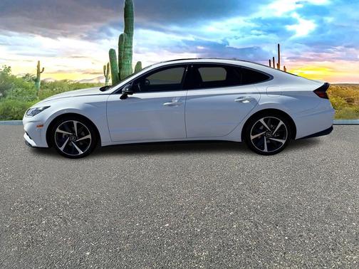 2022 Hyundai SONATA SEL Plus