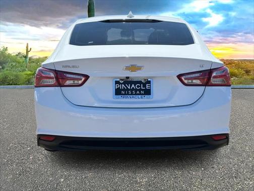 2022 Chevrolet Malibu FWD LT