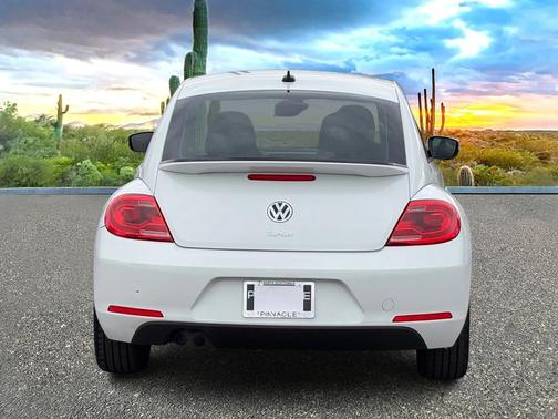 2016 Volkswagen Beetle 1.8T SE