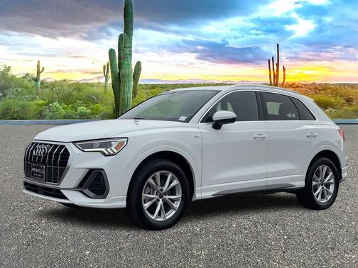 2024 Audi Q3 Premium 45 TFSI S line quattro Tiptronic