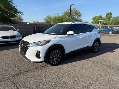 Fresh Powder 2024 Nissan Kicks SV