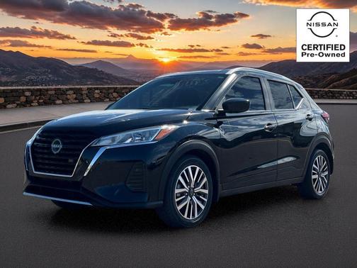 Super Black 2024 Nissan Kicks SV