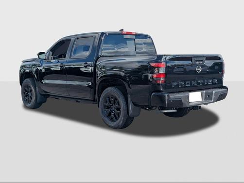 Super Black 2026 Nissan Frontier SV