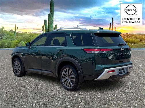 2023 Nissan Pathfinder SL FWD