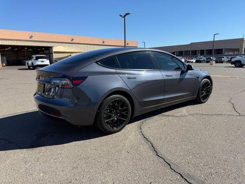 Midnight Silver 2021 Tesla Model 3 Long Range