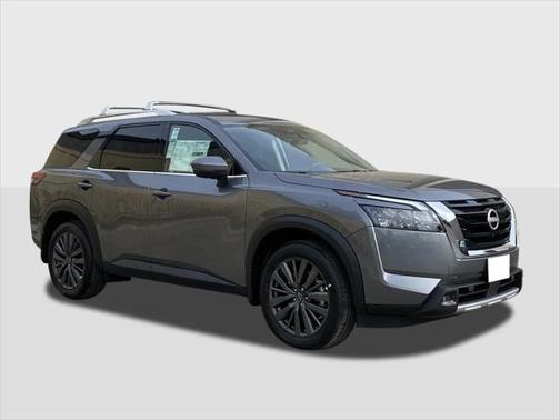 2025 Nissan Pathfinder SL FWD