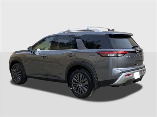 2025 Nissan Pathfinder SL FWD