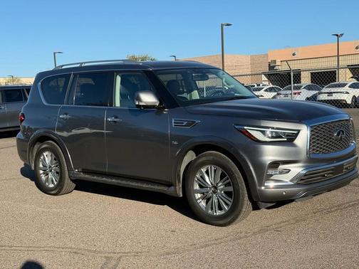 2019 INFINITI QX80 Luxe