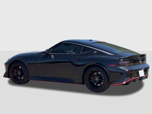 Black Diamond Pearl 2026 Nissan Z NISMO