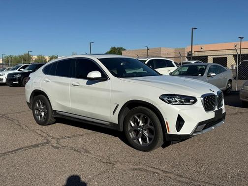 2024 BMW X4 xDrive30i