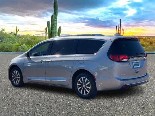 2020 Chrysler Pacifica Touring-L Plus