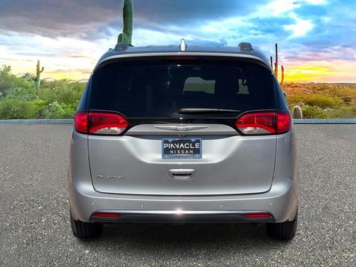 2020 Chrysler Pacifica Touring-L Plus