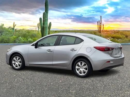 2015 Mazda Mazda3 i Sport