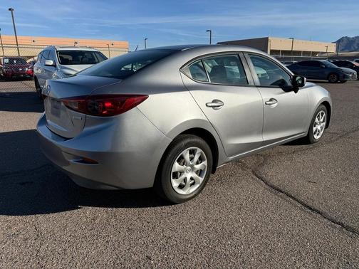 2015 Mazda Mazda3 i Sport