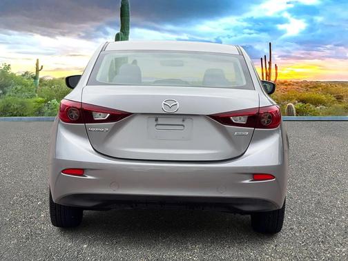 2015 Mazda Mazda3 i Sport