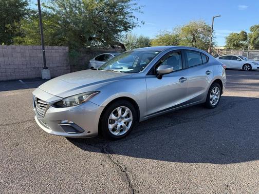 2015 Mazda Mazda3 i Sport