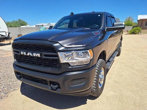 2021 RAM 2500 Tradesman Crew Cab 4x4 6'4' Box