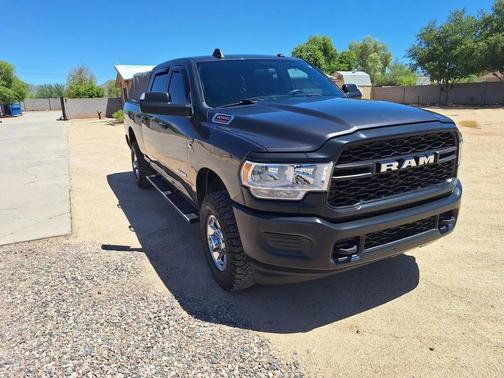 2021 RAM 2500 Tradesman Crew Cab 4x4 6'4' Box