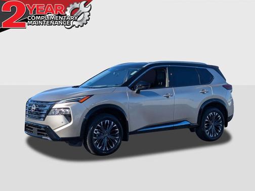 Champagne Silver Metallic/Super Black 2026 Nissan Rogue Platinum