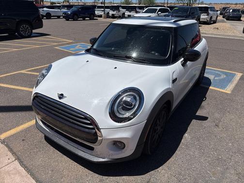 Solaris Orange Metallic 2020 MINI Hardtop Cooper