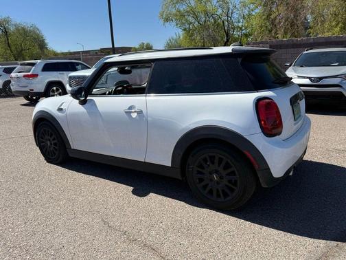 Solaris Orange Metallic 2020 MINI Hardtop Cooper