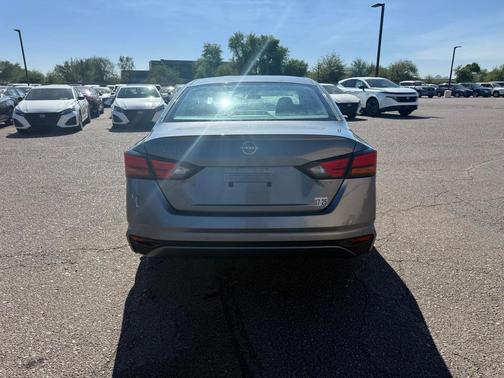 2023 Nissan Altima S FWD