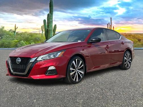 2022 Nissan Altima SR FWD