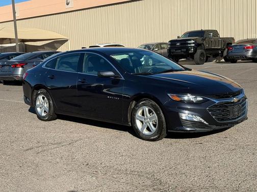 2022 Chevrolet Malibu FWD LT
