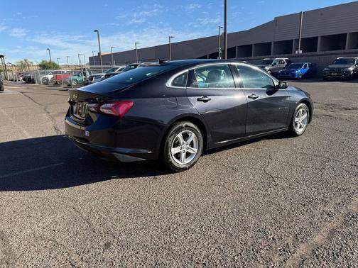 2022 Chevrolet Malibu FWD LT