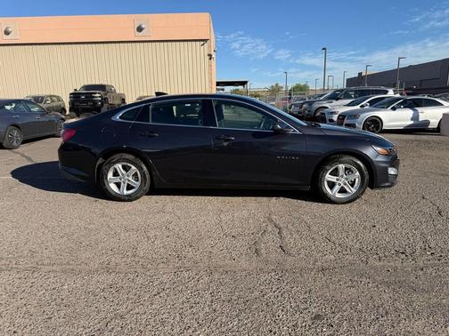 2022 Chevrolet Malibu FWD LT