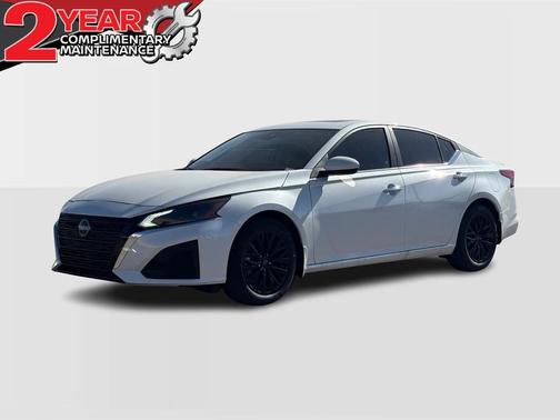 2025 Nissan Altima SV FWD