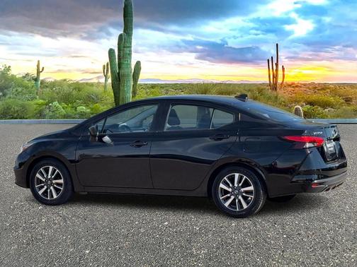 2022 Nissan Versa 1.6 SV