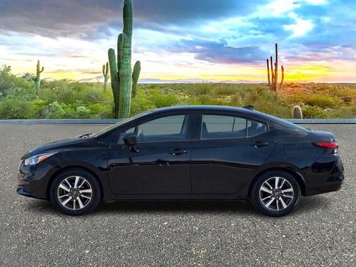 2022 Nissan Versa 1.6 SV
