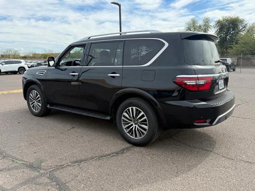 2024 Nissan Armada SL 4WD