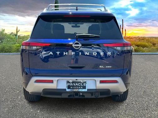 2023 Nissan Pathfinder SL 4WD