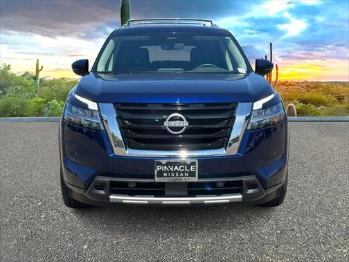 2023 Nissan Pathfinder SL 4WD